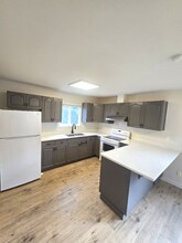 127 S Macleod Ave in Arlington, WA - Building Photo - Building Photo