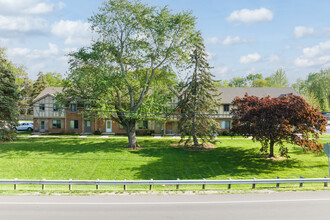 Tudor Gardens in Maumee, OH - Building Photo - Building Photo