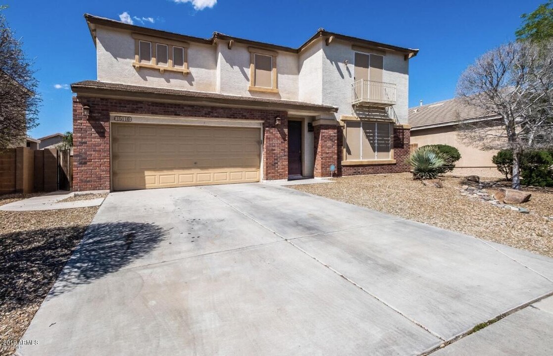 15110 W Desert Mirage Dr in Surprise, AZ - Building Photo