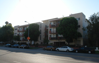 Rampart Place in Los Angeles, CA - Building Photo - Building Photo