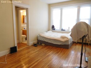 236 Kelton St in Boston, MA - Building Photo - Building Photo