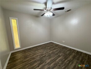 111 Lancelot St in Victoria, TX - Building Photo - Building Photo