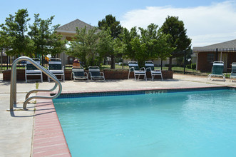 Cameron Court in Lubbock, TX - Foto de edificio - Building Photo