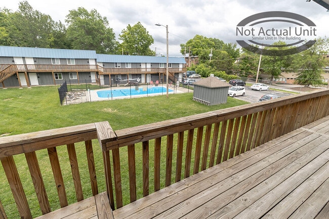 property at 105 N Garth Ave