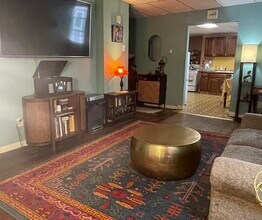 732 S 4th St, Unit #3 in Philadelphia, PA - Building Photo - Building Photo