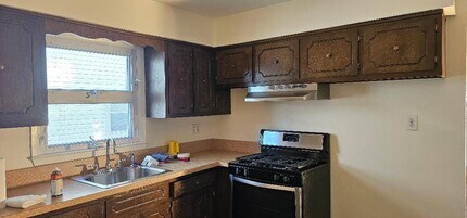 00 00 in Staten Island, NY - Building Photo - Building Photo