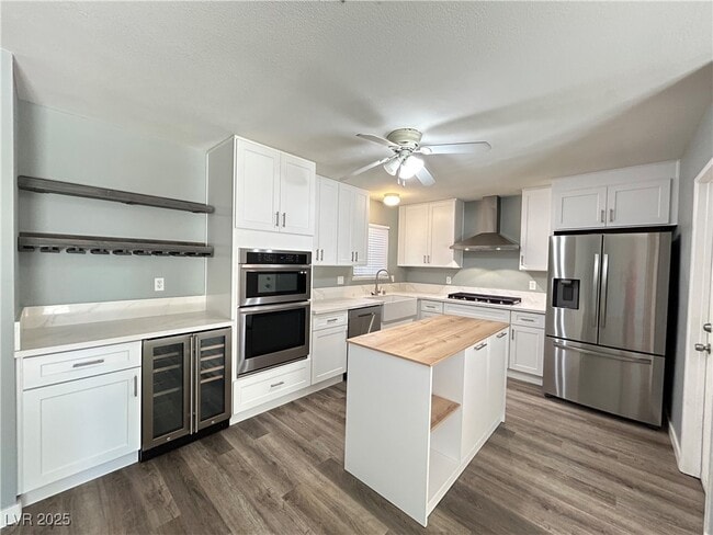 5540 Neosho St in Las Vegas, NV - Foto de edificio - Building Photo