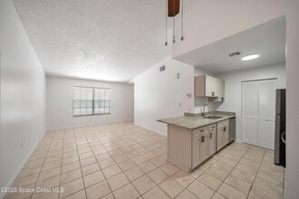 422 Thor Ave SE in Palm Bay, FL - Building Photo - Building Photo