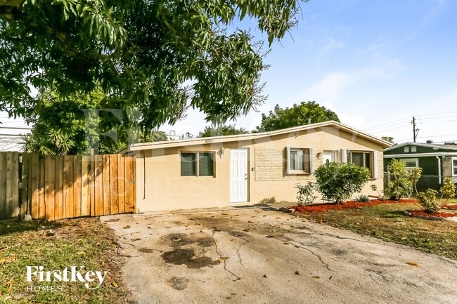 4030 NW 8th Terrace in Fort Lauderdale, FL - Building Photo - Building Photo