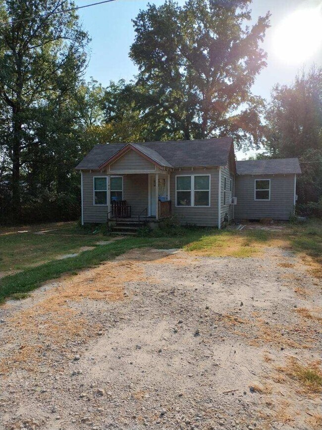 140 FM 911 N Rentals in Avery, TX