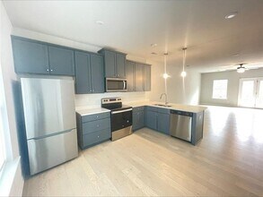 2623 Hedgeway Cir in Kennesaw, GA - Building Photo - Building Photo