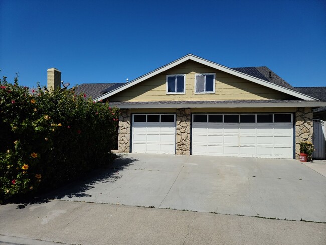 property at 9441 Coronet Ave