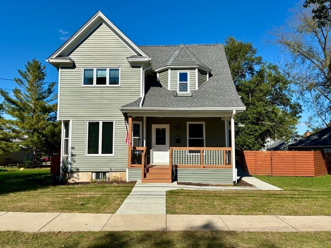 property at 473 E Elm St