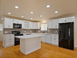 6438 Tamra Dr in Taylorsville, UT - Building Photo - Building Photo