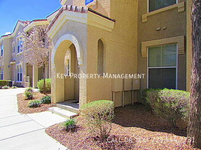 10550 W Alexander Rd, Unit #2166 in Las Vegas, NV - Foto de edificio - Building Photo