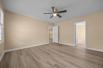 101 Fairwoods Ct in Dunn, NC - Building Photo - Building Photo