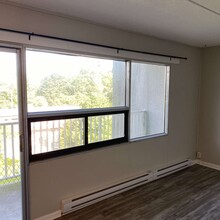 411 Ellerdale St in Saint John, NB - Building Photo - Building Photo