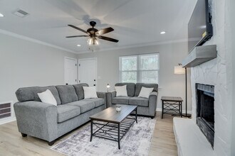 4312 Windsor Spring Rd in Hephzibah, GA - Building Photo - Building Photo