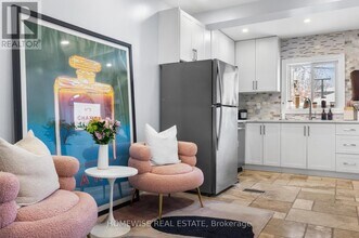 236 Belgravia Ave in Toronto, ON - Building Photo - Building Photo