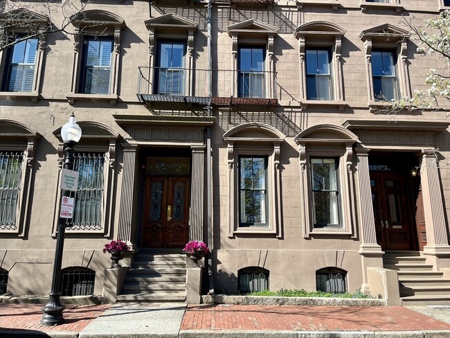 37 West Newton St, Unit 3 in Boston, MA - Foto de edificio - Building Photo