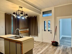 1402 O Ave in La Grande, OR - Building Photo - Building Photo