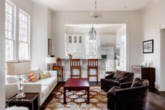 1401 Newning Ave in Austin, TX - Building Photo - Building Photo