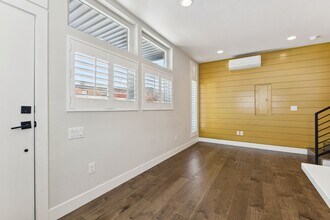 2478 S Delaware St in Denver, CO - Building Photo - Building Photo