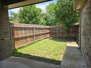 204 N Denton St in Weatherford, TX - Building Photo - Building Photo