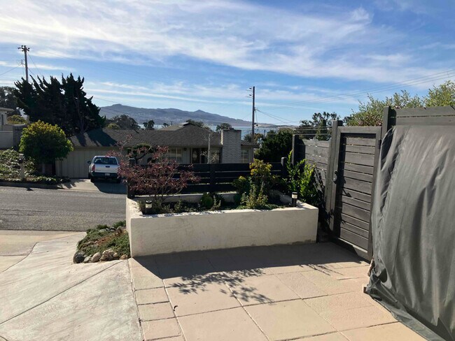 705 Center Ct in Morro Bay, CA - Building Photo - Building Photo