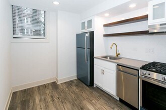 626 W Arlington Pl, Unit 638.5-GDN in Chicago, IL - Building Photo - Building Photo