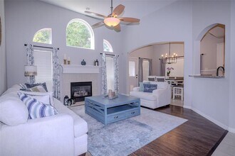 21812 Grand Lancelot Dr in Kingwood, TX - Building Photo - Building Photo