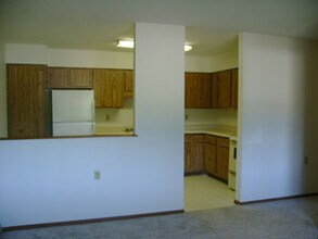 Country View Court in Morristown, MN - Building Photo - Building Photo