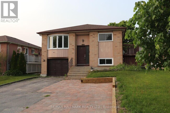 880 Mahina St in Oshawa, ON - Building Photo - Building Photo