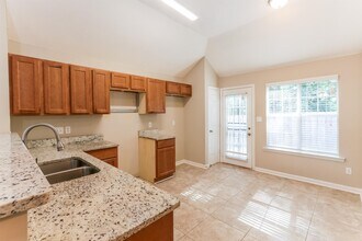 1897 Garden Leaf Dr in Memphis, TN - Building Photo - Building Photo