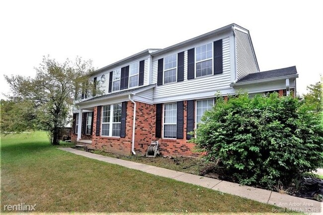 3268 Monument in Ann Arbor, MI - Building Photo - Building Photo