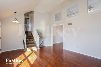 1158 Blue Bird Ln in Liberty, MO - Building Photo - Building Photo