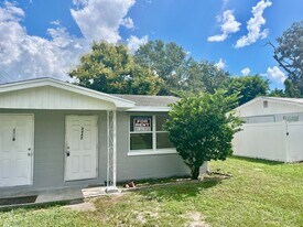 4448 Clay St in Zephyrhills, FL - Building Photo