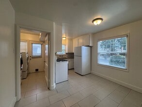 562 Lagomarsino Way in Sacramento, CA - Building Photo - Building Photo