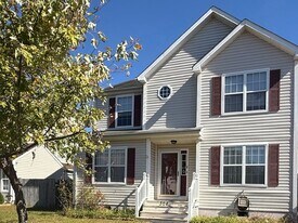 304 Gauntlet Way in Suffolk, VA - Building Photo