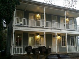 259 Chautauqua Ave, Unit 1 in Portsmouth, VA - Building Photo