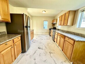 2233 Milligan Ave in Pittsburgh, PA - Building Photo - Building Photo