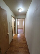 8102 SE Lambert St, Unit 5 in Portland, OR - Building Photo - Building Photo