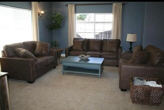 6185 Via Huerto Ct in Atascadero, CA - Building Photo - Building Photo
