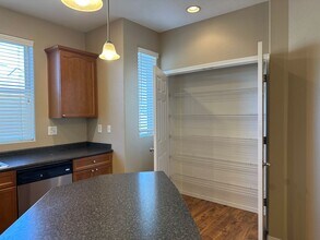 3084 Sterling Ridge Cir in Sparks, NV - Building Photo - Building Photo
