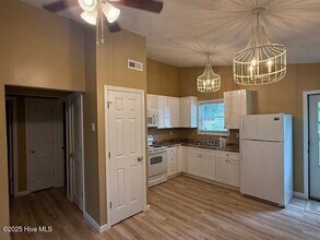 100 Twin Wood Dr in Havelock, NC - Building Photo - Building Photo
