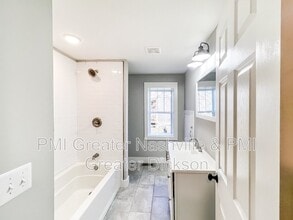 216 Miller St in Dickson, TN - Building Photo - Building Photo