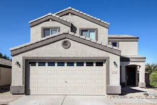 11704 W Mauna Loa Ln in El Mirage, AZ - Building Photo