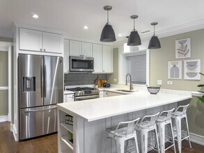 3453 N Hoyne Ave, Unit G03C in Chicago, IL - Building Photo - Building Photo