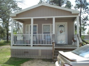 Forest Hollow Manufactured Home Community in Beaumont, TX - Building Photo - Building Photo