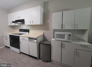 524 E St Andrews Dr in Media, PA - Building Photo - Building Photo